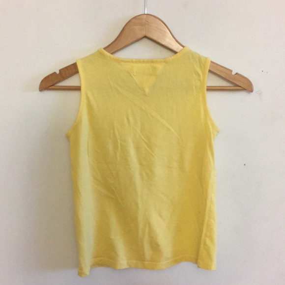 Yellow blouse 👚 - Picture 3 of 3